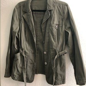 Green jacket doesn’t say size but I’m thinking it’s a medium
